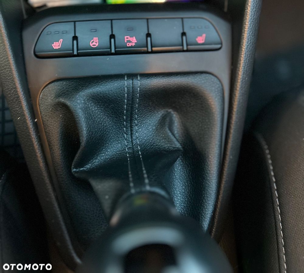 Kia Stonic 1.2 M - 10