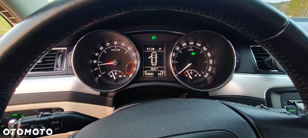 Skoda Superb 2.0 TDI Elegance DSG - 19