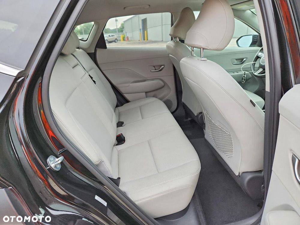 Hyundai Kona - 12
