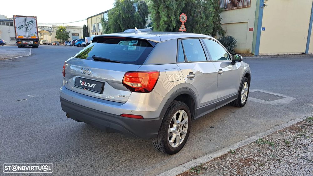 Audi Q2 1.6 TDI Design - 15