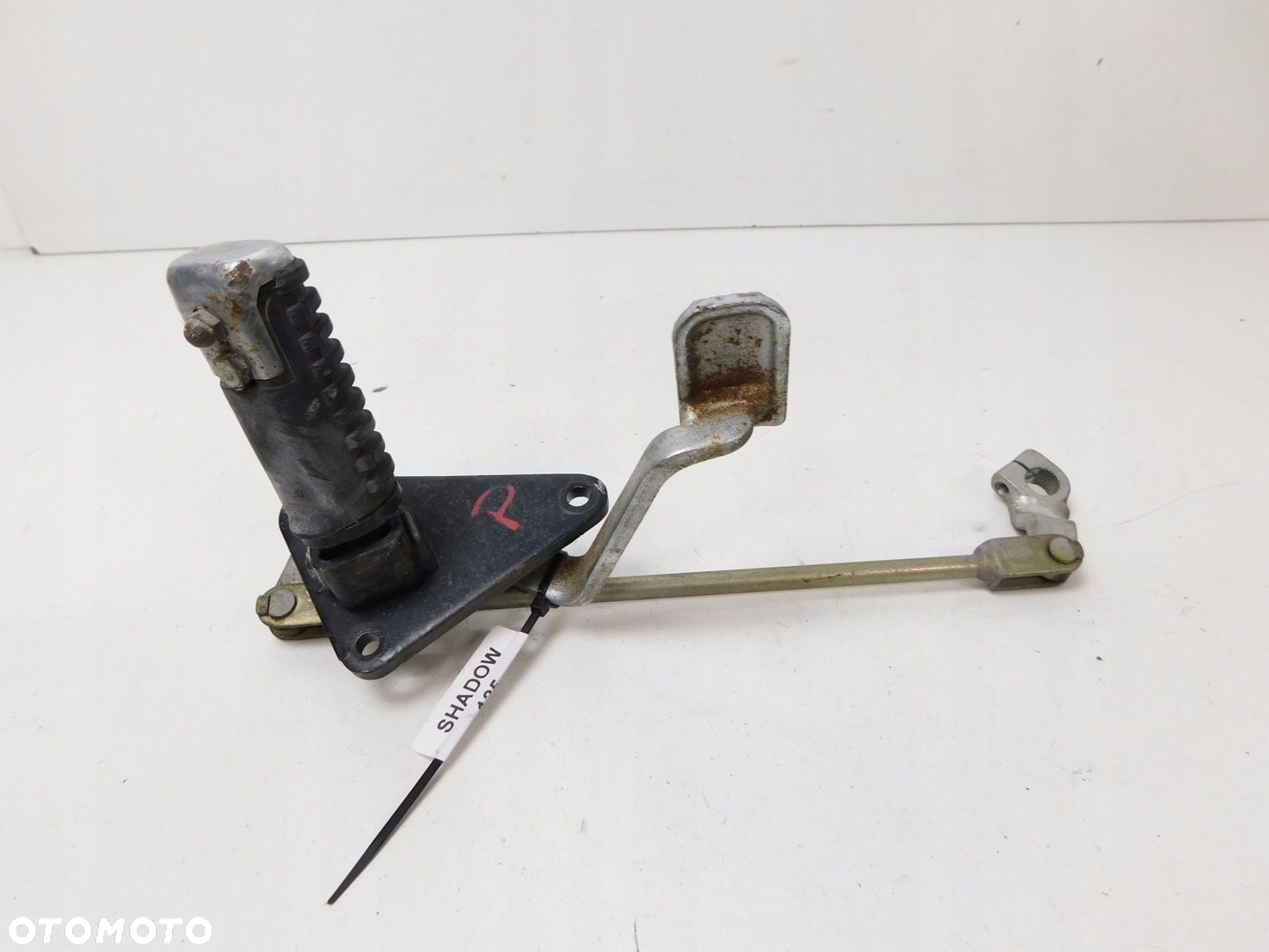 HONDA SHADOW 125 SET PODNÓŻEK KIEROWCY PRZÓD PRAWY  DŹWIGNIA HAMULCA TYŁ - 2