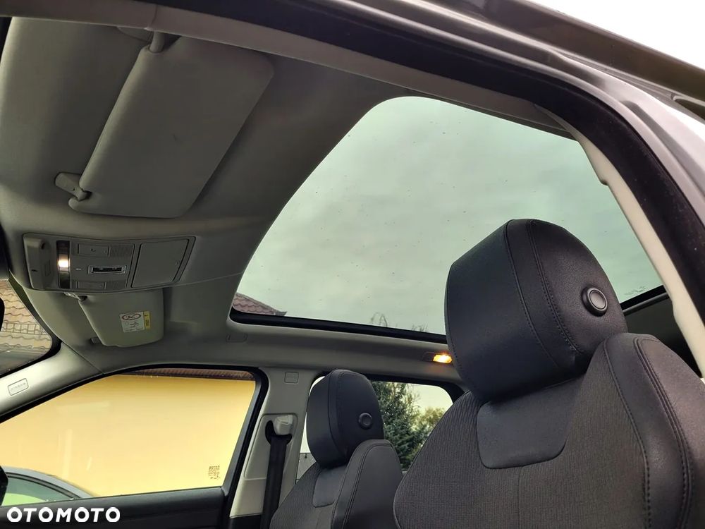 Land Rover Range Rover Evoque - 26