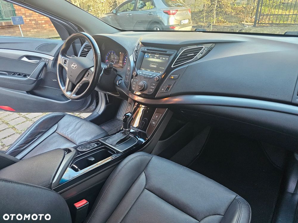 Hyundai i40 Kombi blue 1.7 CRDi DCT Premium - 10