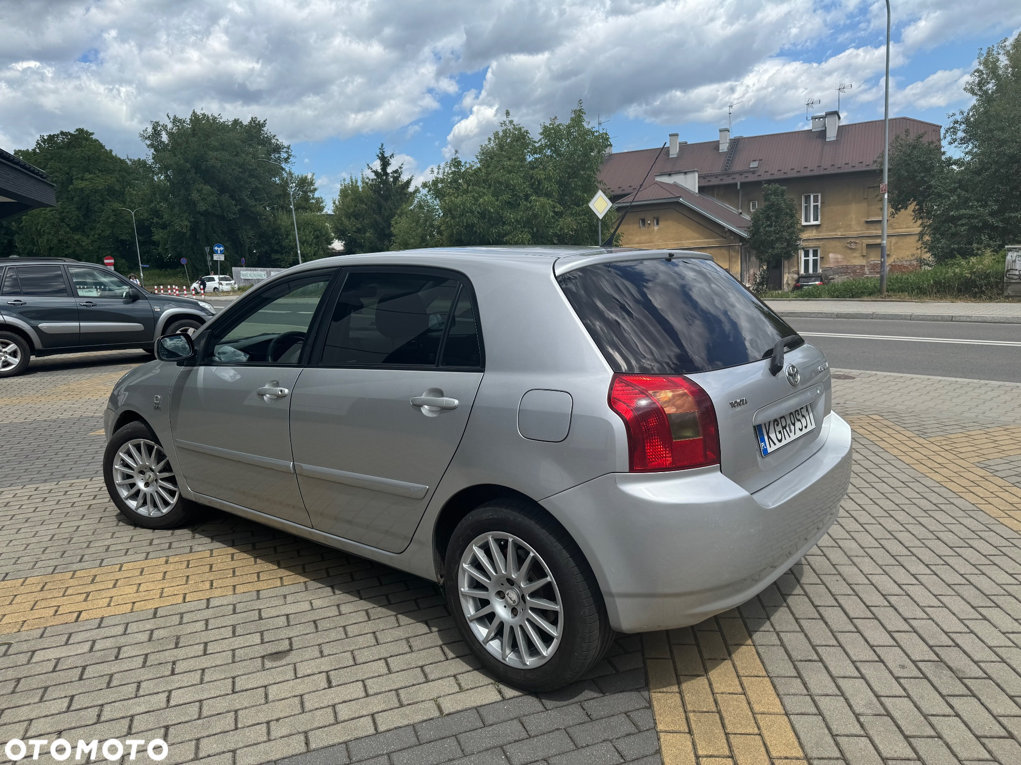 Toyota Corolla 1.6 VVT-i Sol - 4