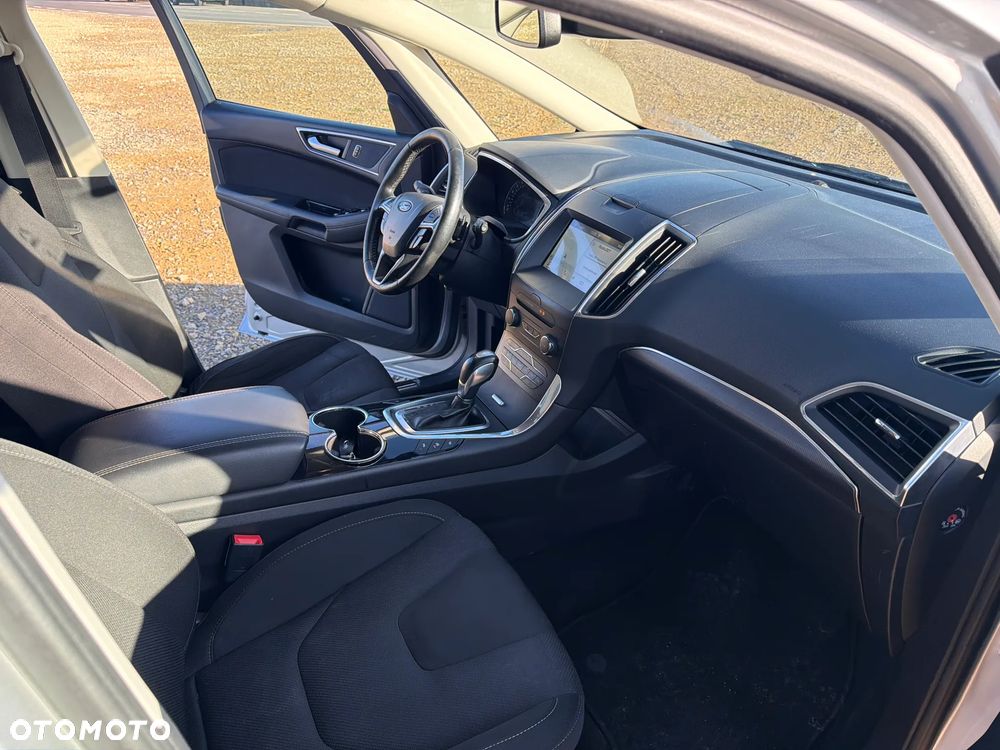 Ford S-Max - 24