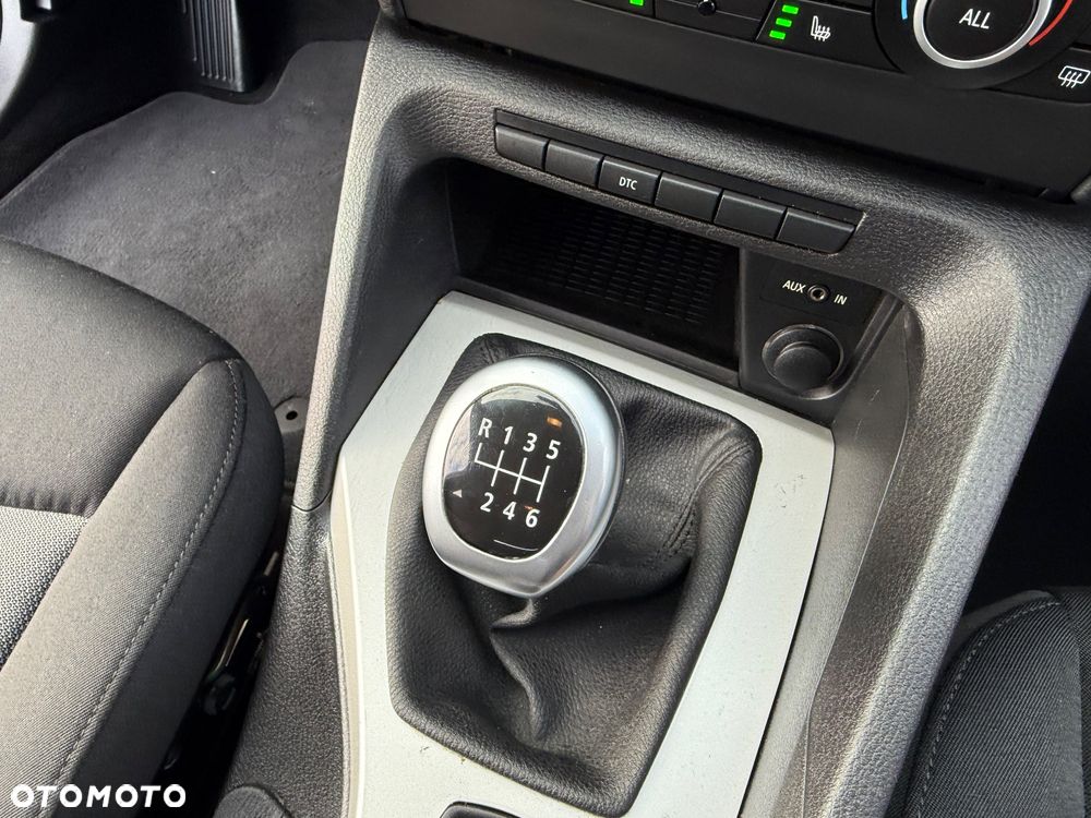 BMW X1 sDrive18i - 22