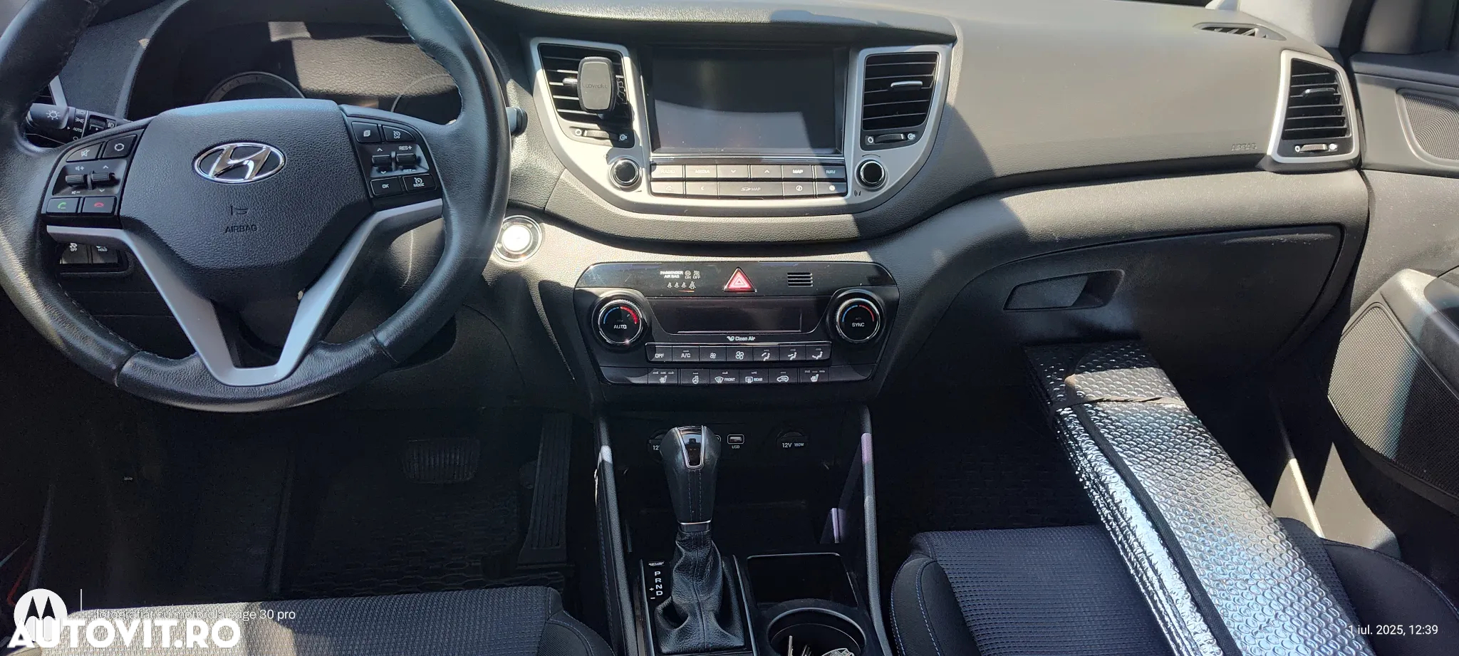 Hyundai Tucson 2.0 CRDI 4WD Automatik Style - 11