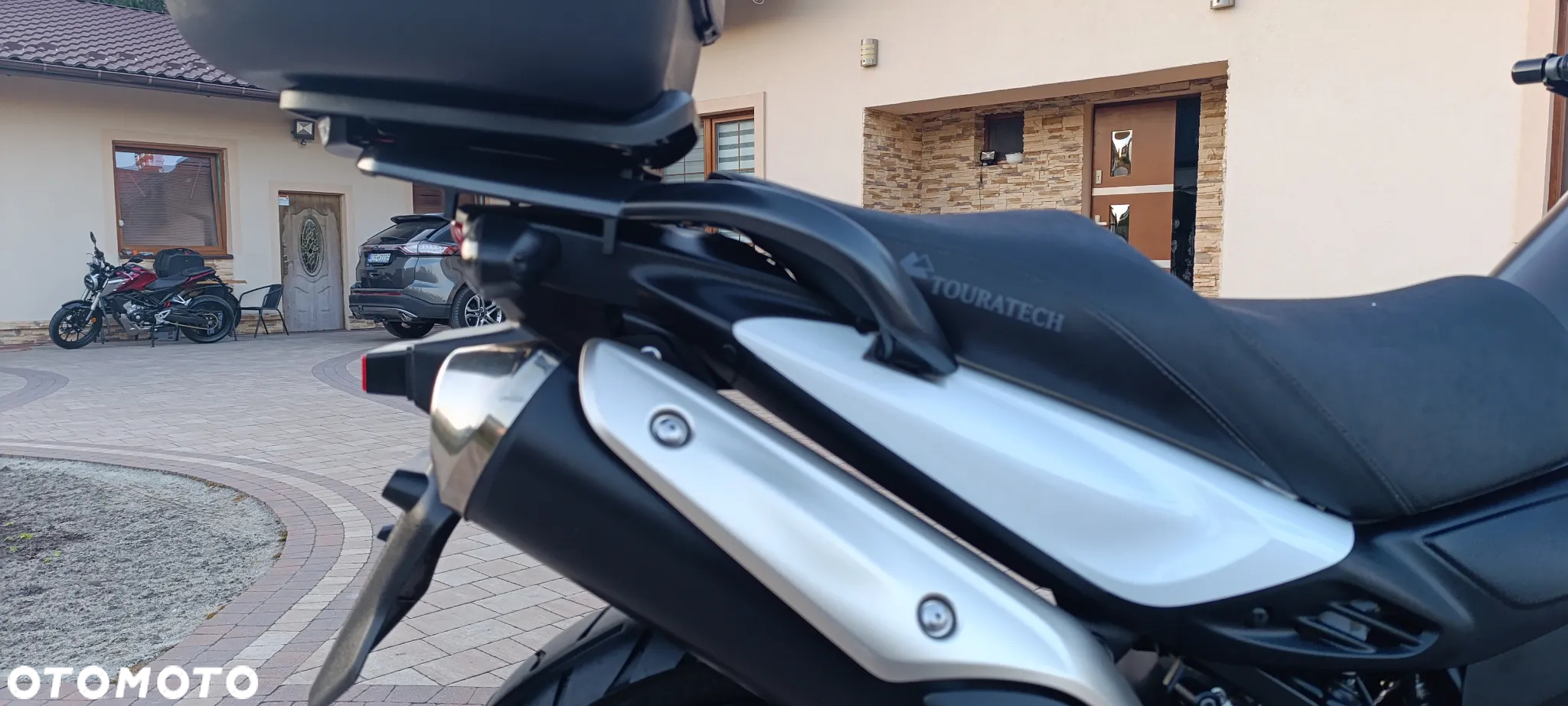 Suzuki V-STROM - 20