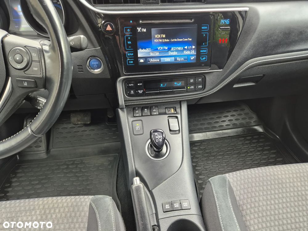 Toyota Auris - 24