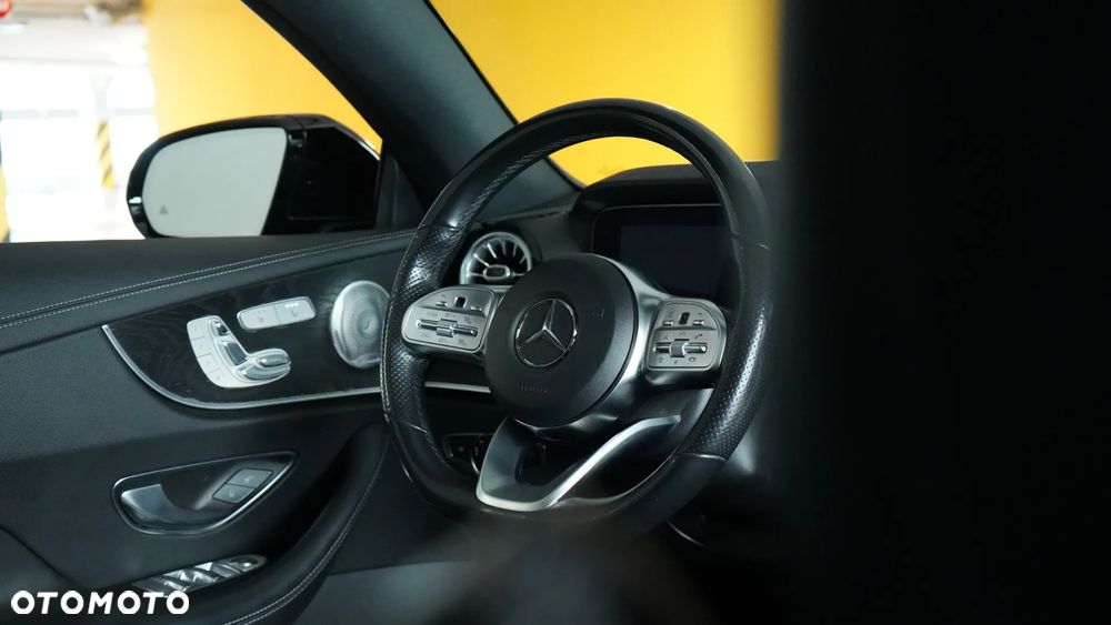 Mercedes-Benz Klasa E 450 4Matic 9G-TRONIC Night Edition - 29