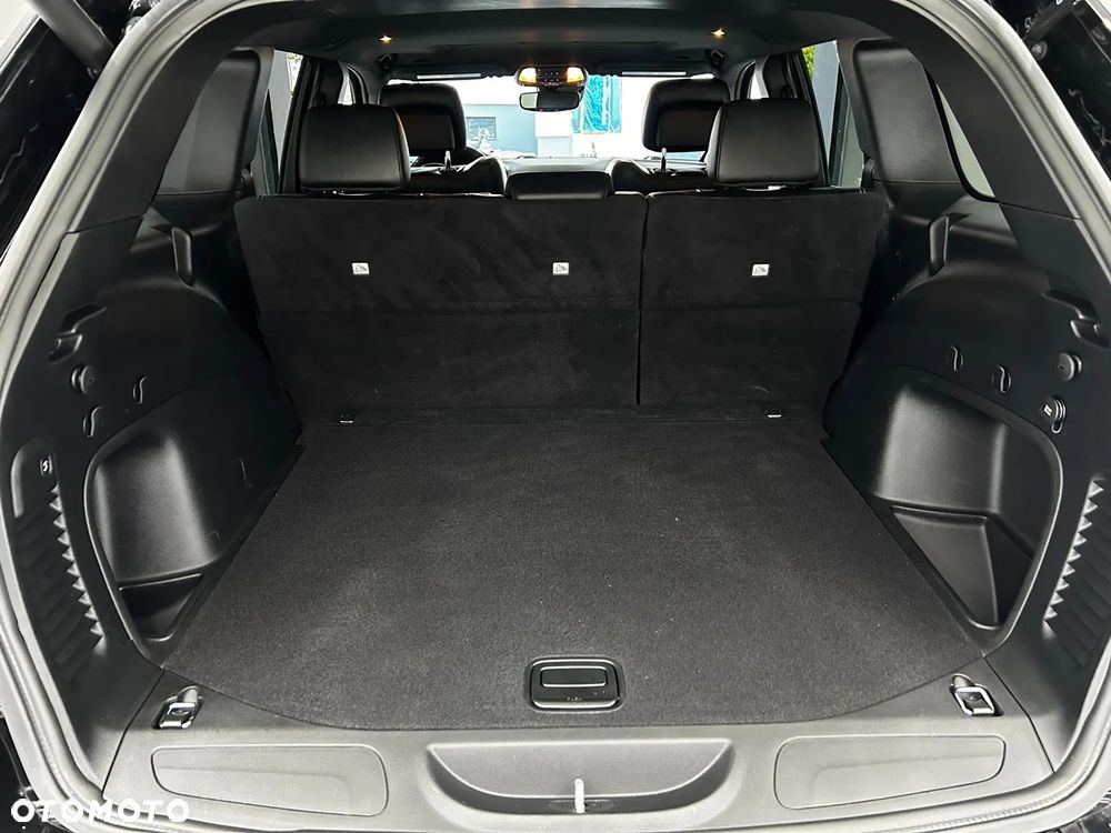 Jeep Grand Cherokee - 17