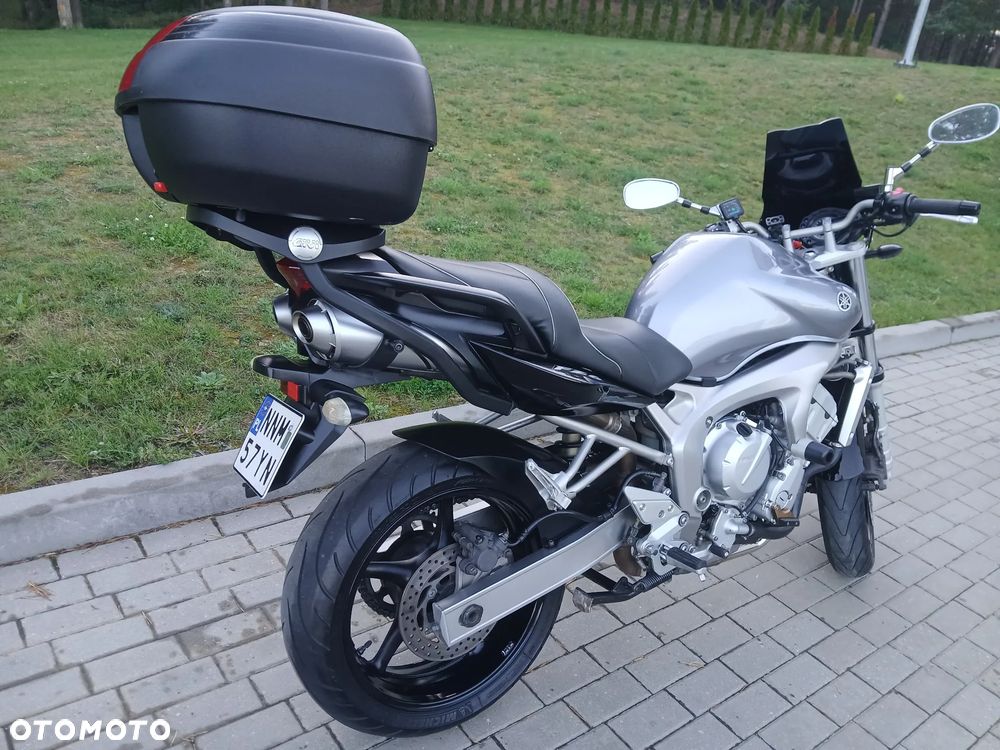 Yamaha FZ6 - 17