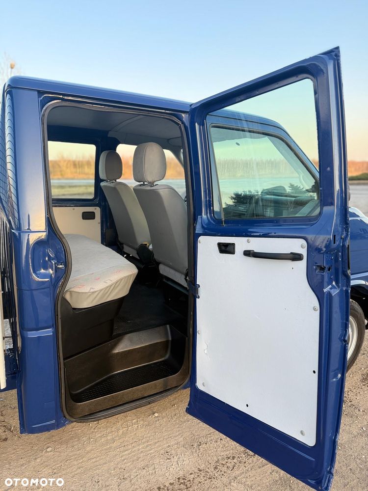 Volkswagen Transporter - 10