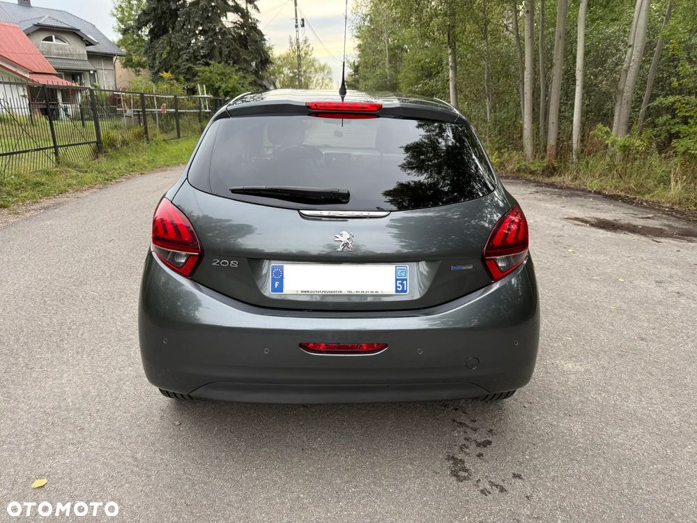 Peugeot 208 1.2 PureTech Style - 5