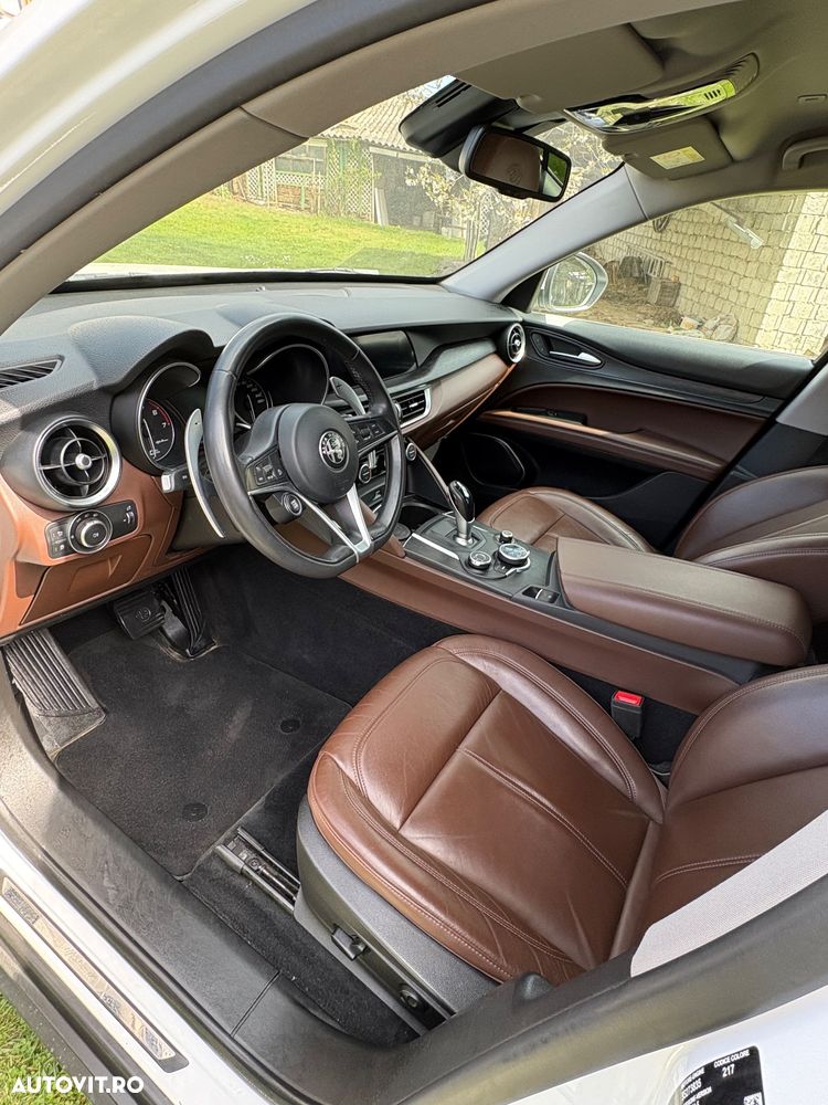 Alfa Romeo Stelvio 2.0 Turbo AWD AT8 Super - 15