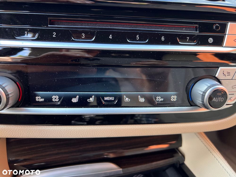 BMW 6GT 640i xDrive - 25