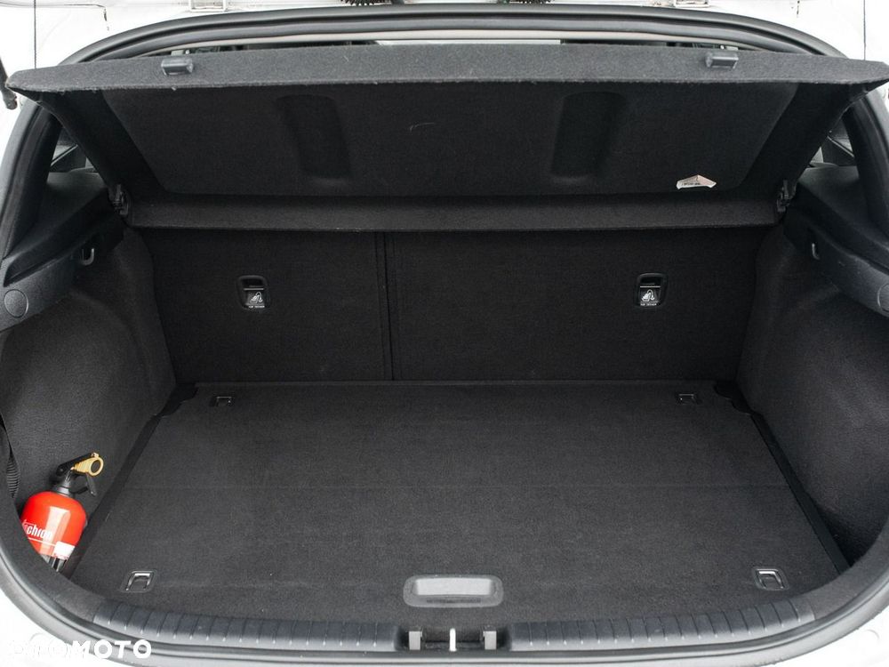 Kia Ceed 1.5 T-GDI M - 23