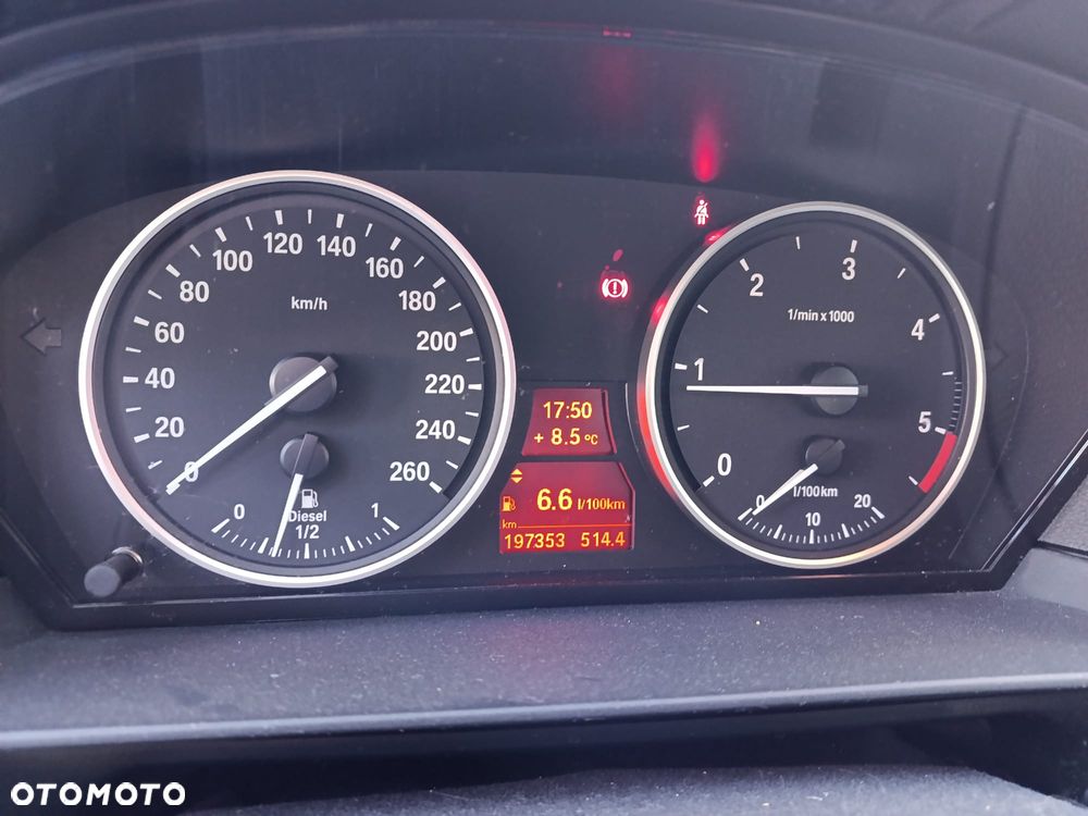 BMW Seria 5 520d - 14