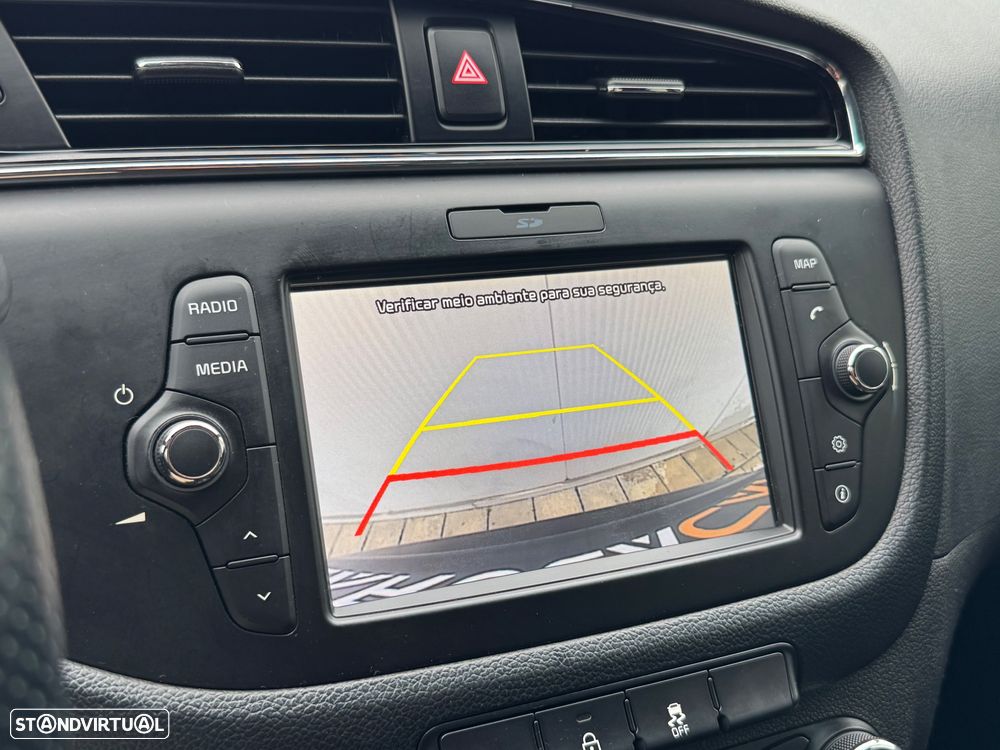 Kia Ceed SW 1.6 CRDi GT Line - 32