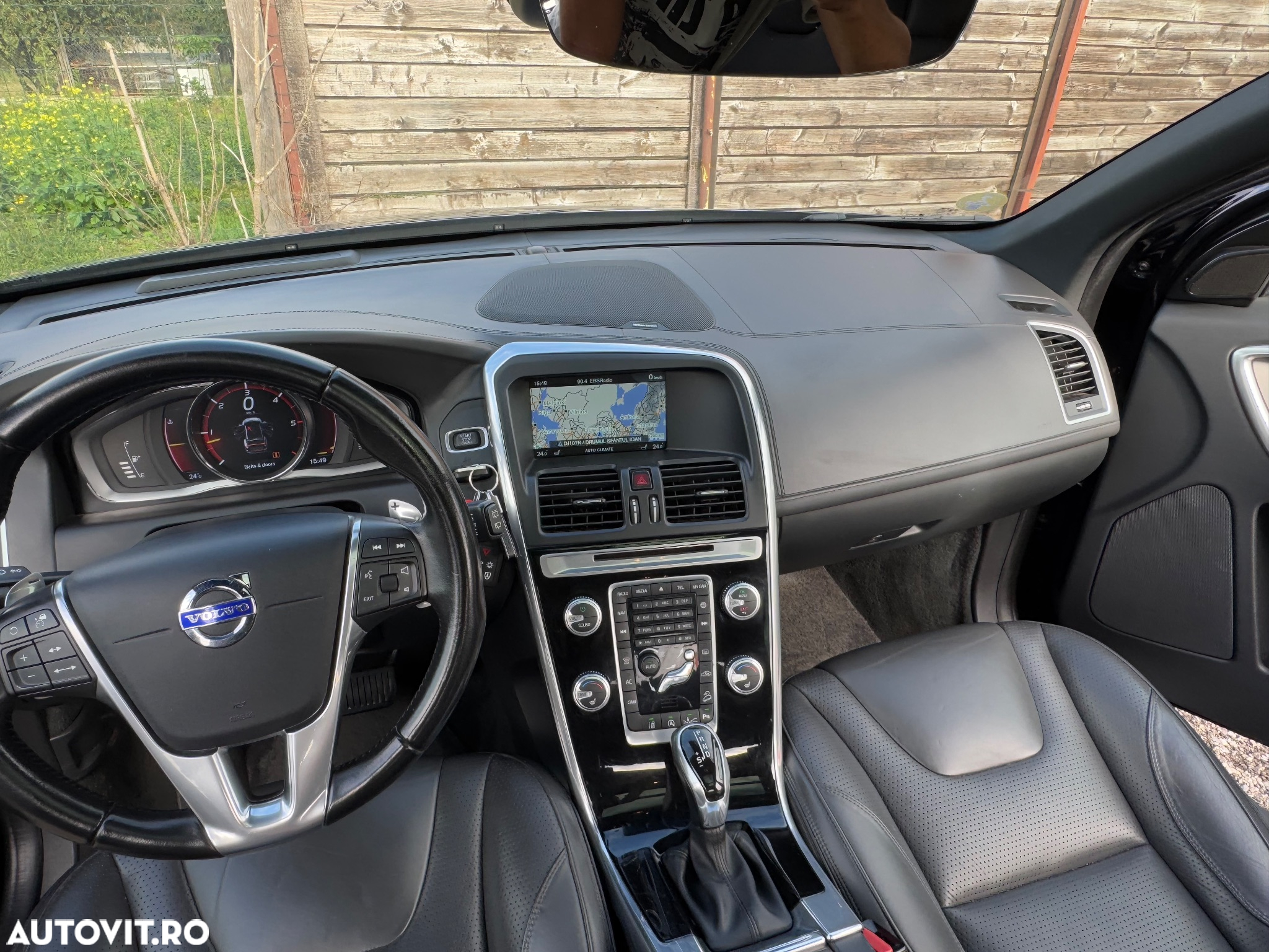 Volvo XC 60 D5 AWD Geartronic Summum - 27