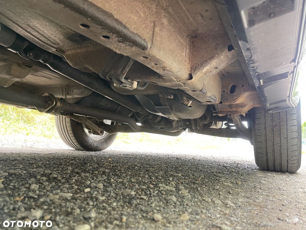 Suzuki Grand Vitara 1.9 DDiS Premium - 26