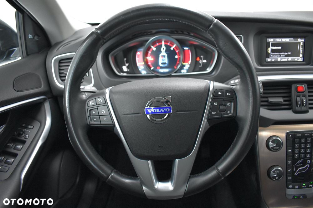 Volvo V40 D2 - 14
