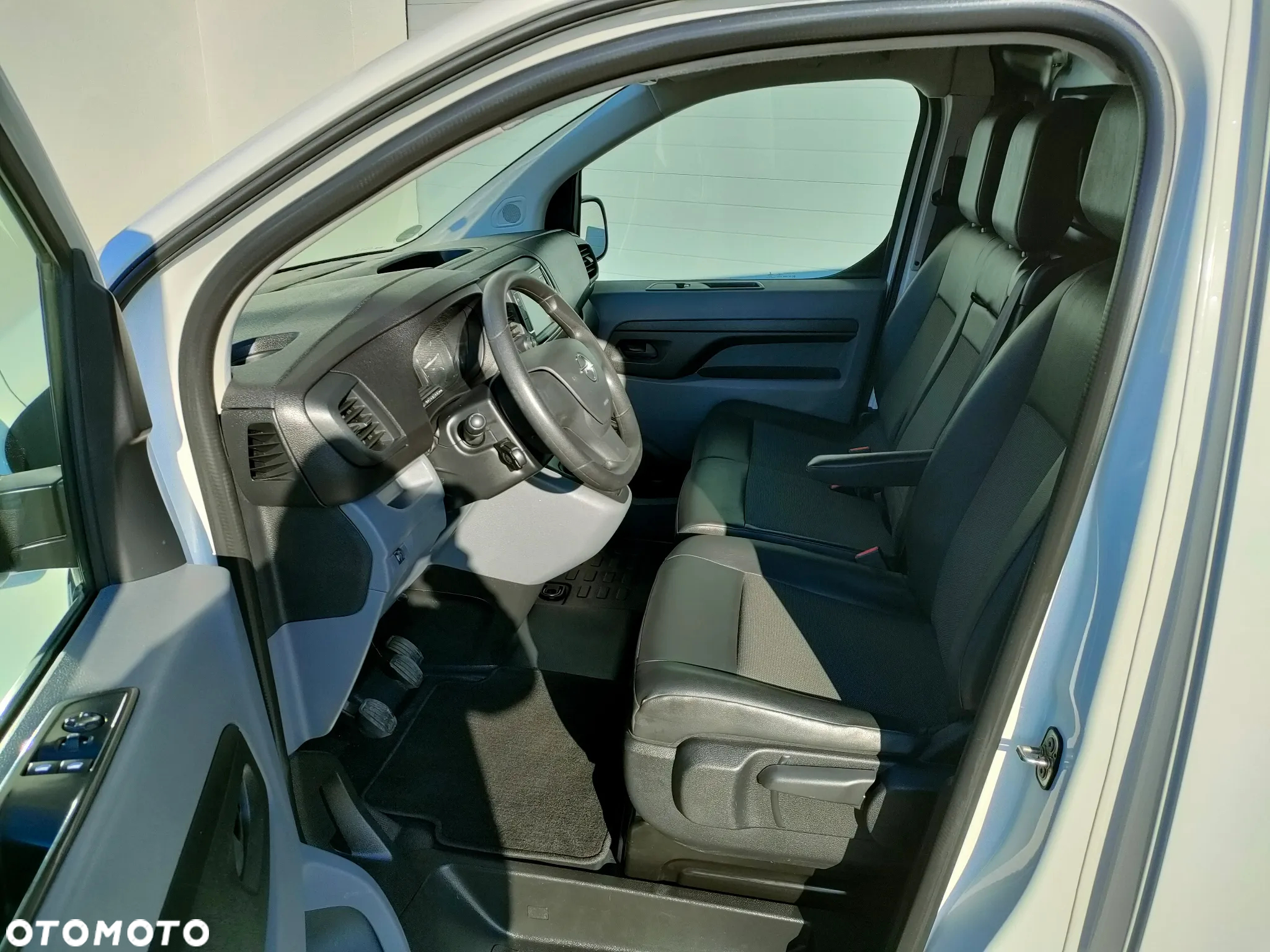 Opel Vivaro - 6