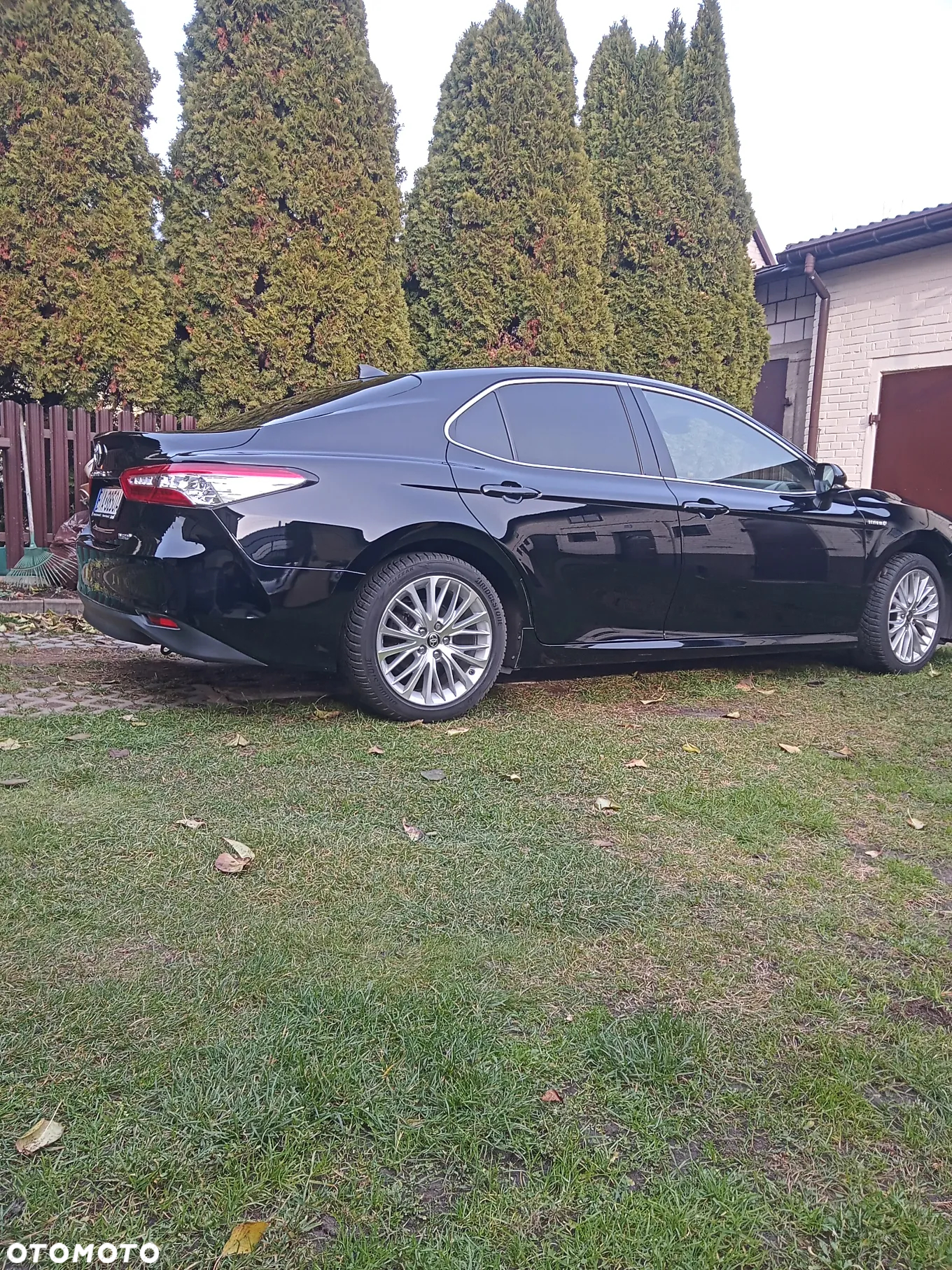 Toyota Camry 2.5 Hybrid Executive CVT - 18