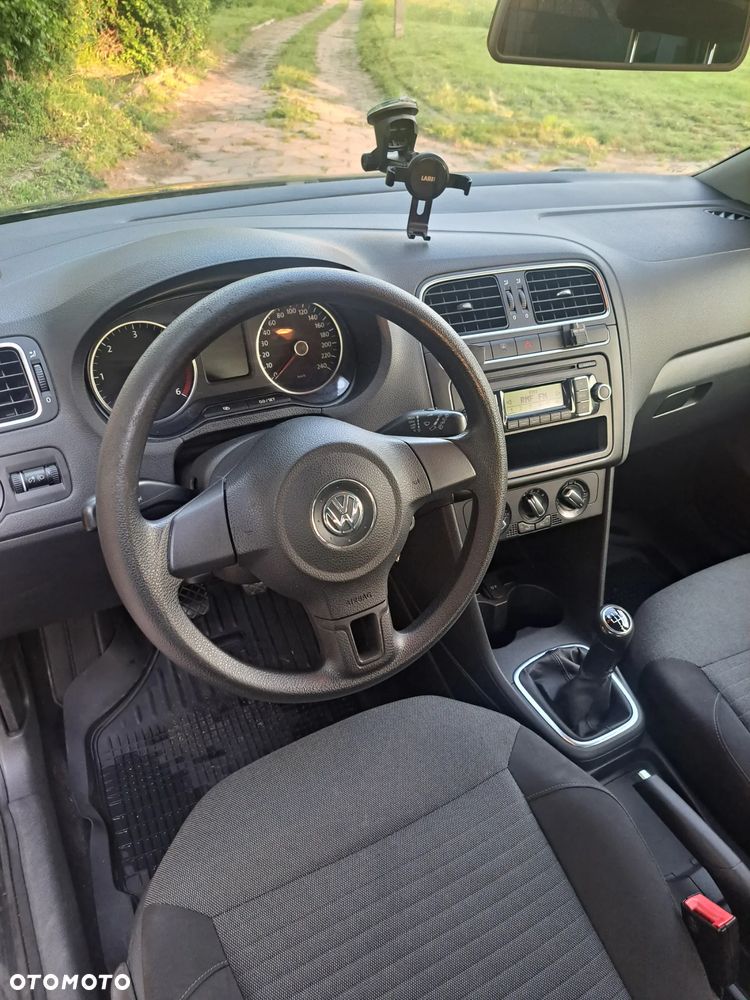 Volkswagen Polo - 12