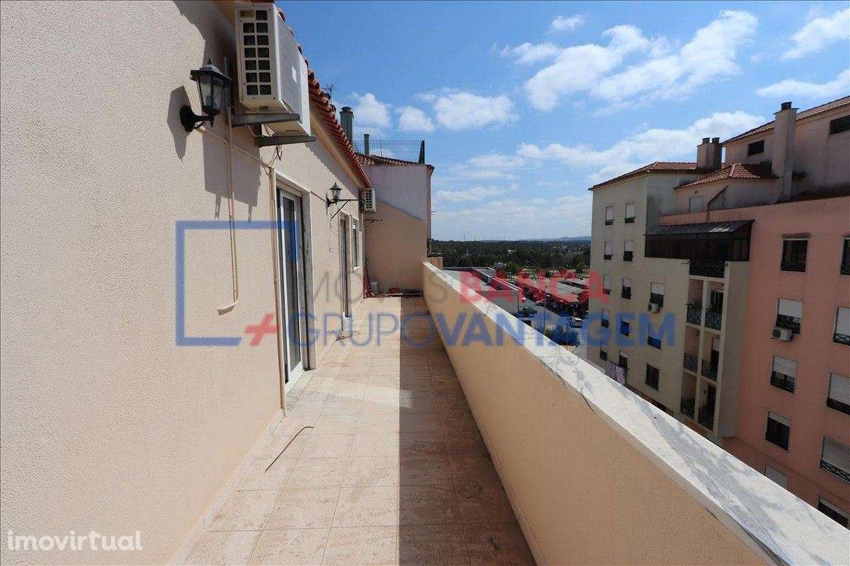 Apartamento T3 com terraço na Quinta do conde - Grande imagem: 4/12