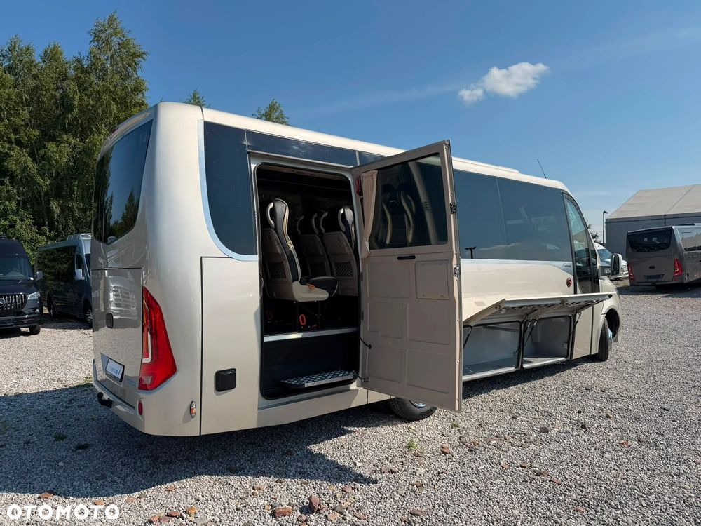 Mercedes-Benz Sprinter 519 - 4
