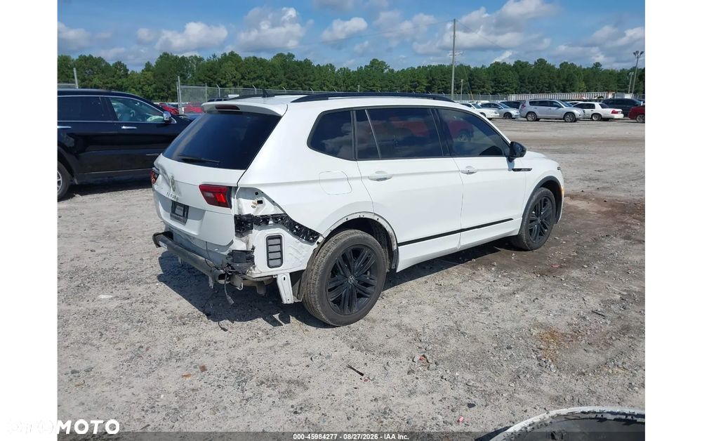 Volkswagen Tiguan - 4