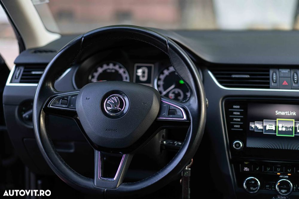 Skoda Octavia 1.6 TDI DSG Ambition - 2