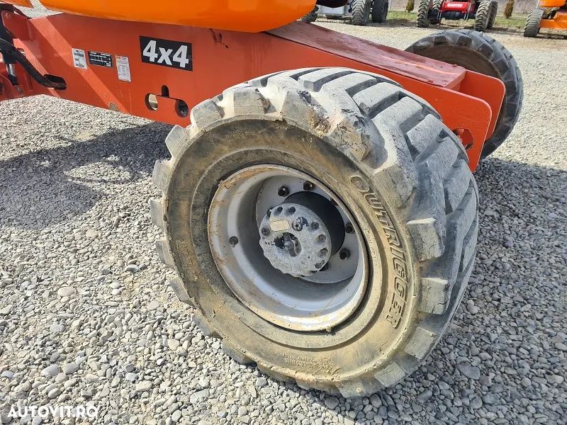 JLG 510AJ - 13