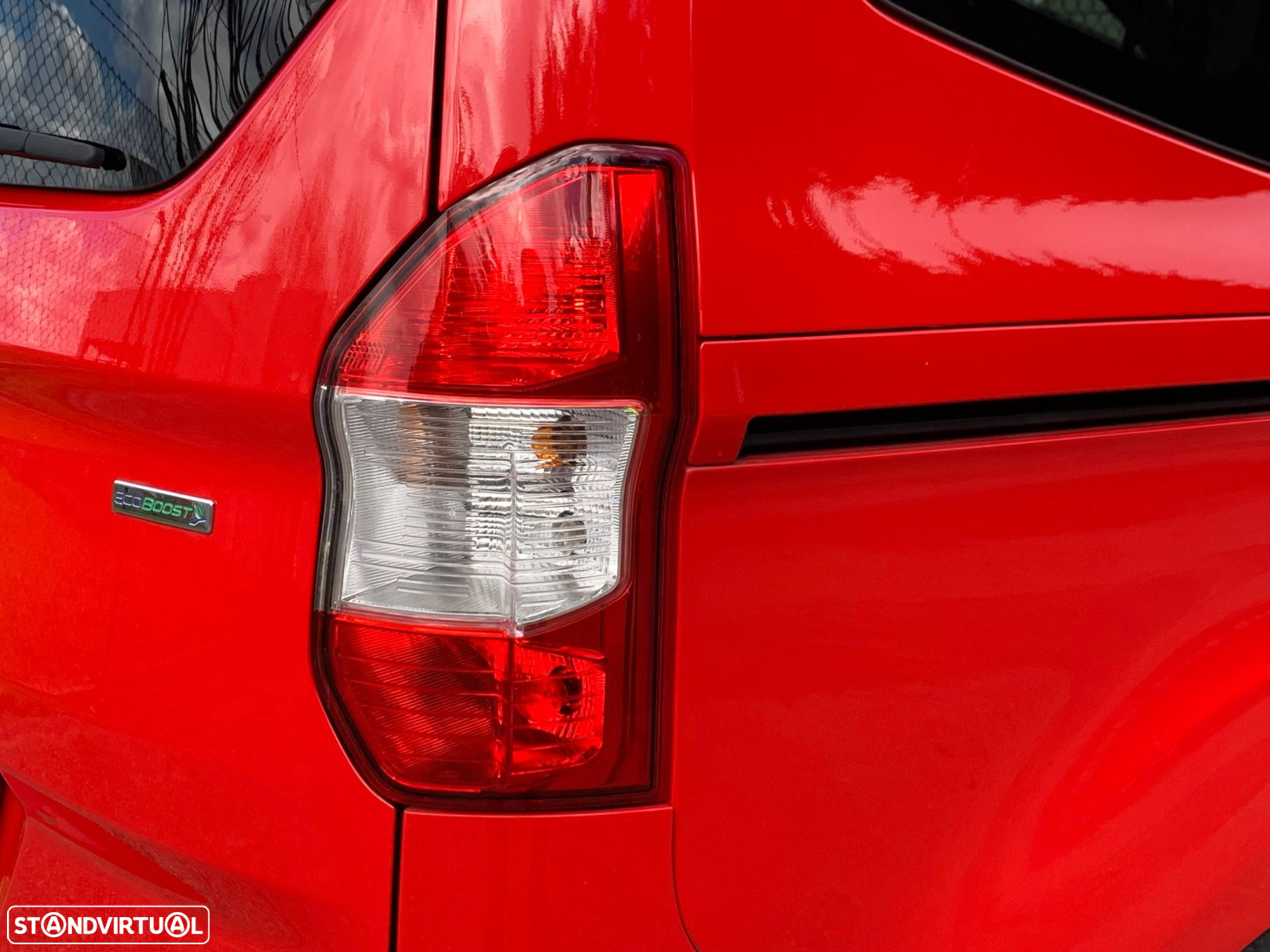 Ford Tourneo Connect 1.0i EcoBoost Titanium - 10