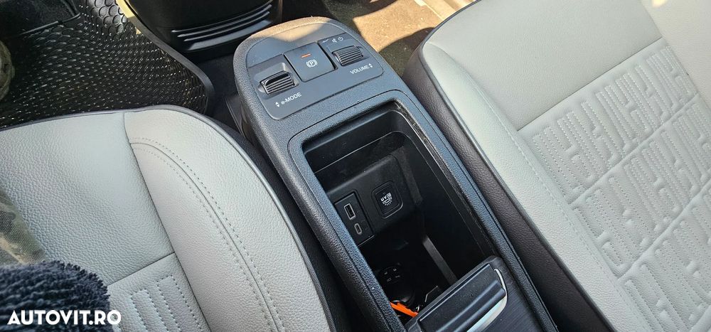 Fiat 500E La Prima by Bocelli - 13