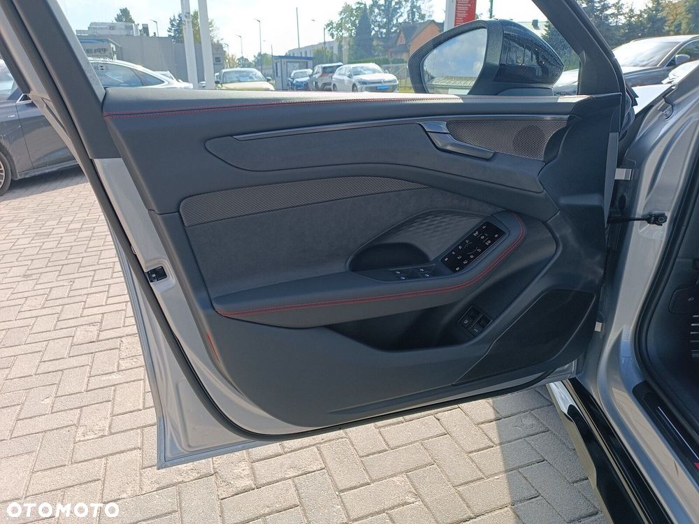Audi A6 Allroad - 16