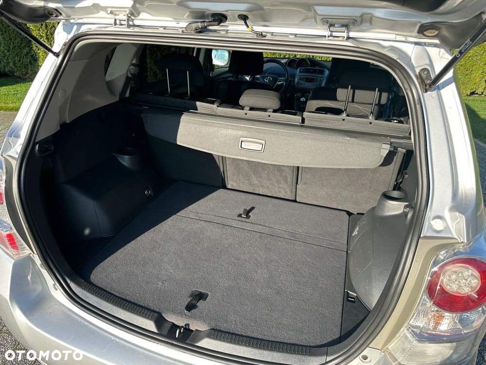 Toyota Verso 2.0 D-4D Luna - 19