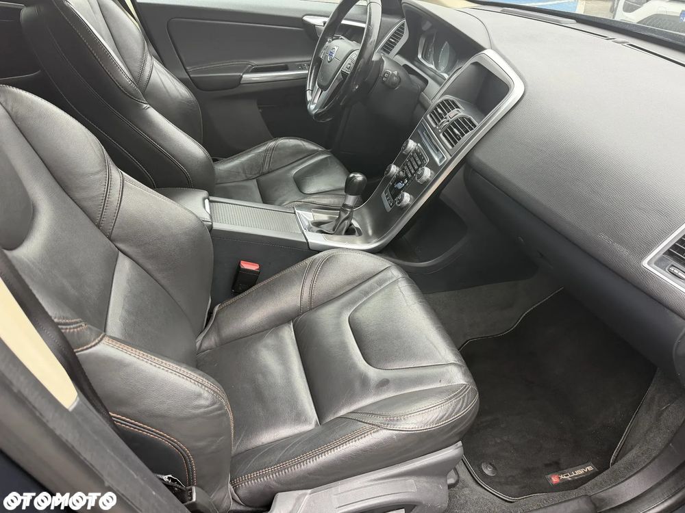 Volvo XC 60 D4 AWD Summum - 8