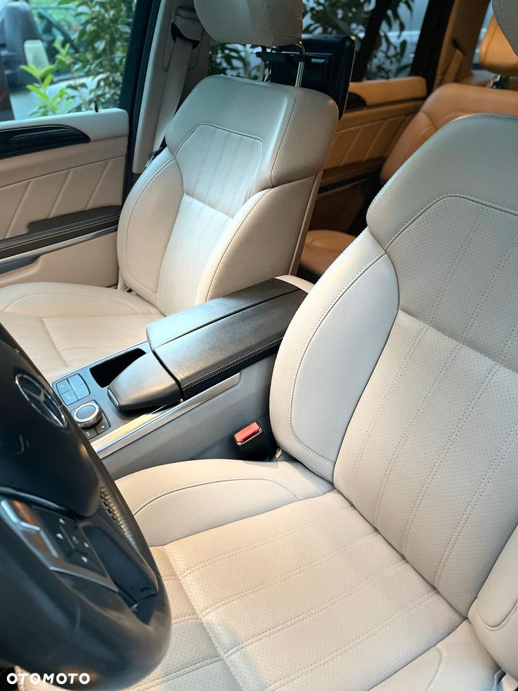 Mercedes-Benz GL 450 4Matic 7G-TRONIC - 29