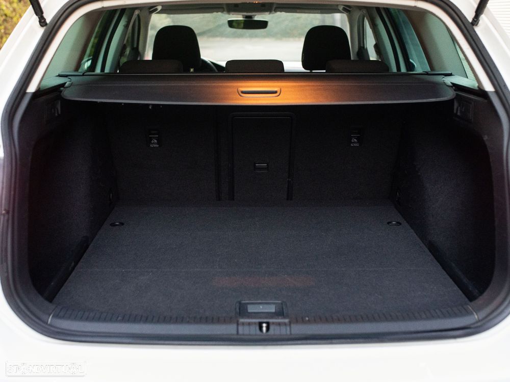 VW Golf Variant 1.6 TDi Confortline - 17