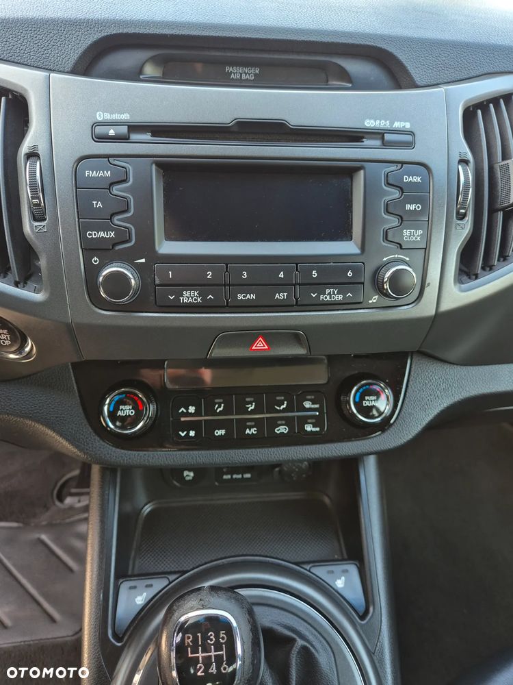 Kia Sportage 2.0 CRDI 4WD Dream-Team Edition - 37