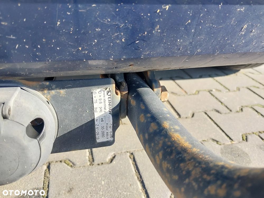 Opel Zafira B silnik kompletny 1.9 CDTI JTD 120KM wtryski pompa paliwa klimatyzacji wspomagania regulator alternator maglownica sprzęgło lewarek 6 biegów drzwi klapa błotnik lusterko kolor Z21B lampa reflektor przód przedni xenon przetwornica tył tylna hak holowniczy zestaw startowy sterownik stacyjka zamek zacisk hamulcowy deska rozdzielcza panel wyświetlacz boczek fotele mechanizm osłona manetki tempomat wykładzina podsufitka kierownica plastiki szyba NA CZĘŚCI WSZYSTKIE CZĘŚCI - 11