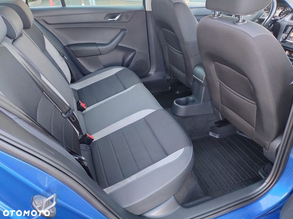 Skoda RAPID 1.2 TSI Joy - 12