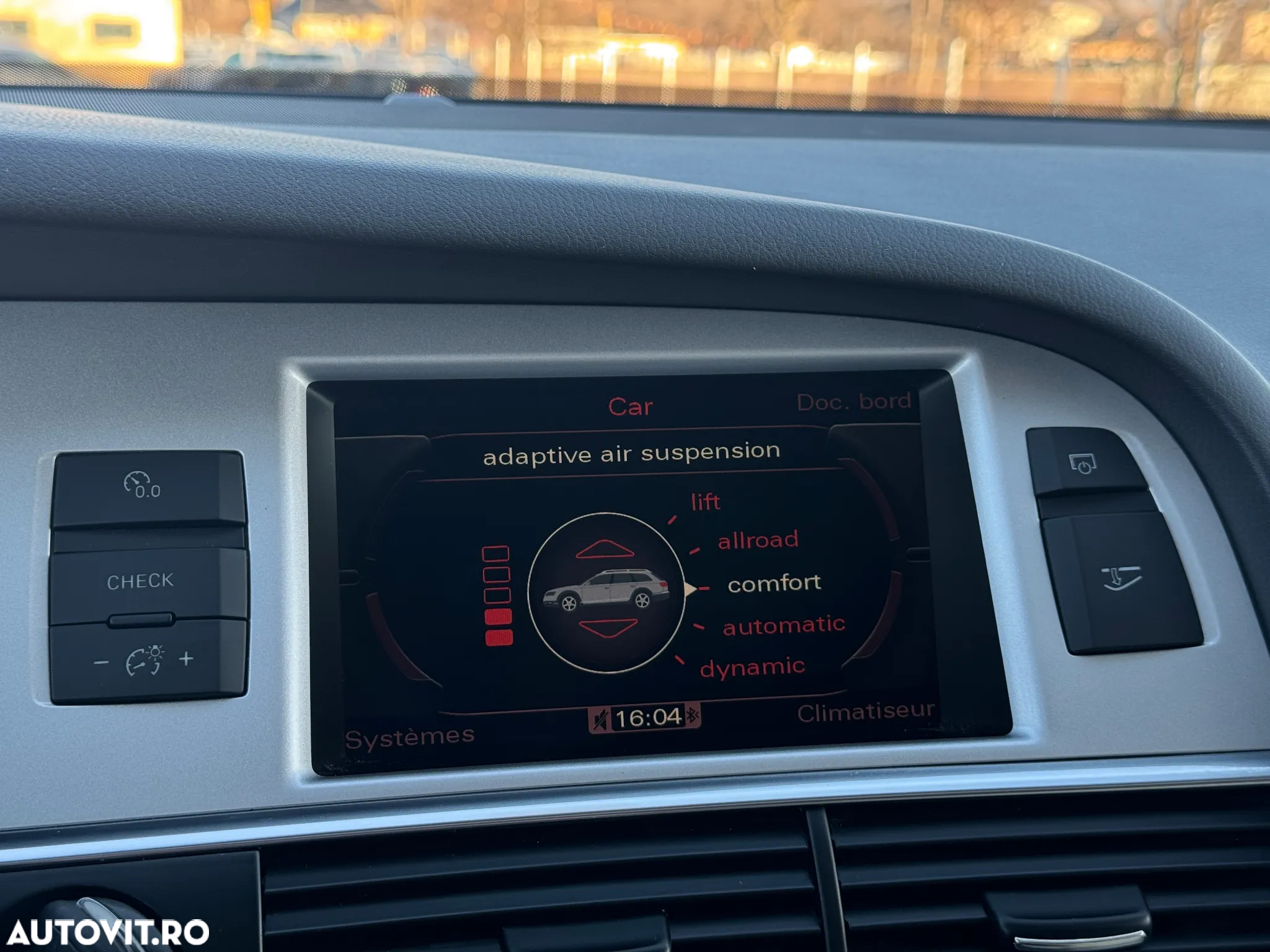 Audi A6 Allroad - 13