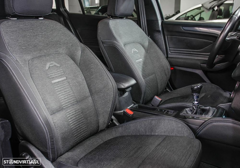 Ford Focus SW 1.5 TDCi EcoBlue Active - 17