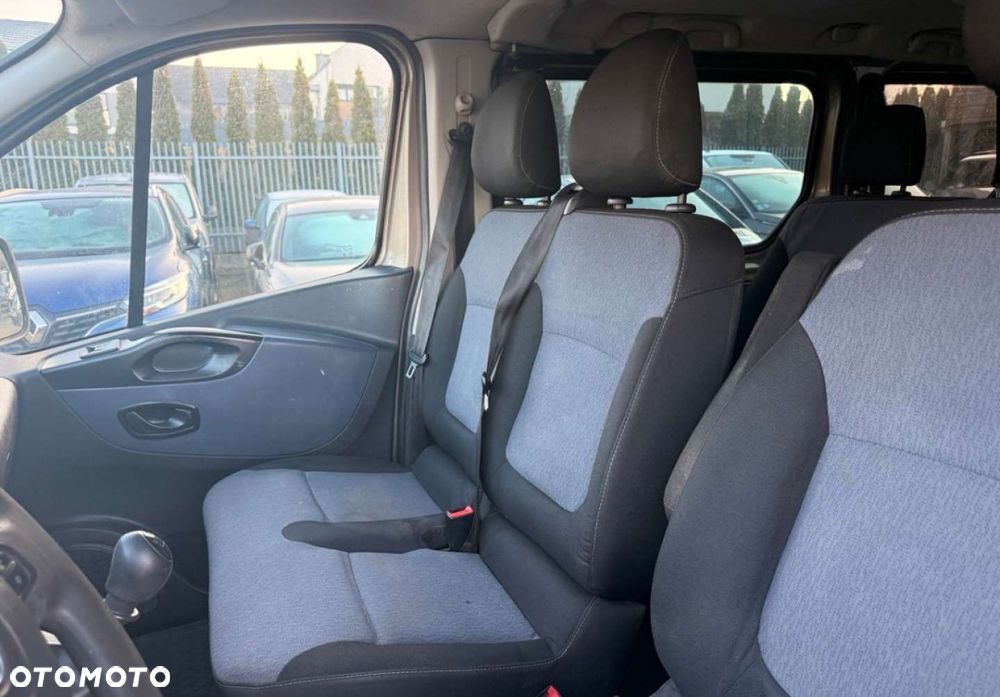 Opel VIVARO osobowy - 13
