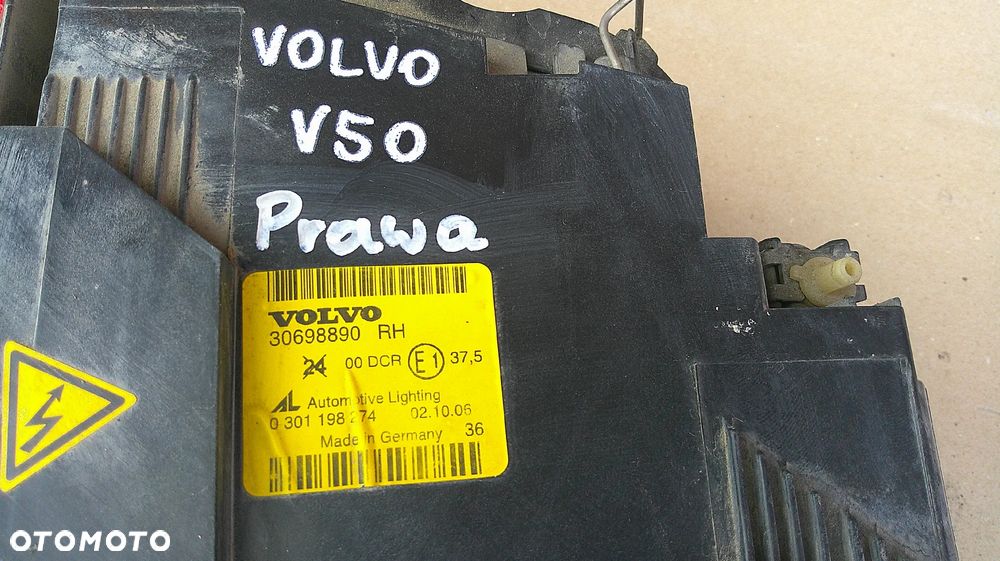 VOLVO V50 LAMPA PRZEDNIA LEWA!!! - 4