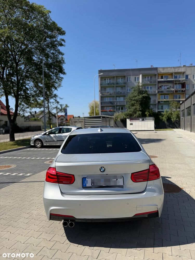 BMW Seria 3 330i xDrive Edition M Sport Shadow - 10