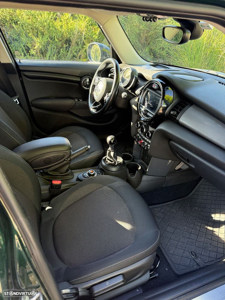 MINI 5 Portas Cooper D - 12